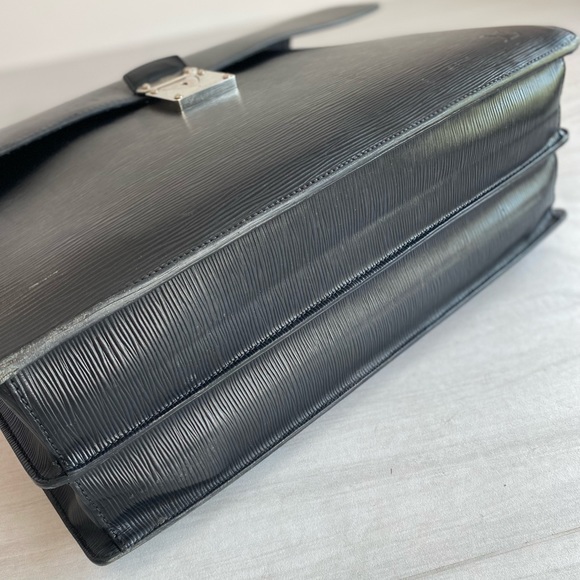 LOUIS VUITTON black epi leather Robusto brief case with silver buckle - Picture 10 of 16